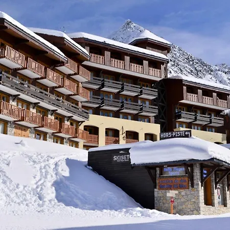 Andromede - - Aux Pieds - Vue Pistes - Balcon Mae-3571 *